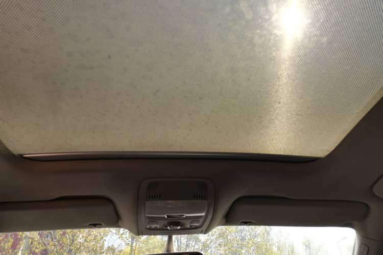 Used Audi Q5 2011 2.0TFSI Comfort Version Headliner