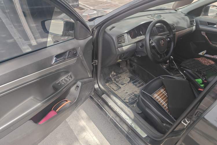 Used Volkswagen Lavida 2017 1.6L Automatic Comfort Edition Driver Seat