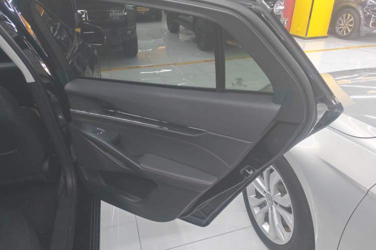 Used Ford Mondeo 2023 EcoBoost 180 Luxury Model