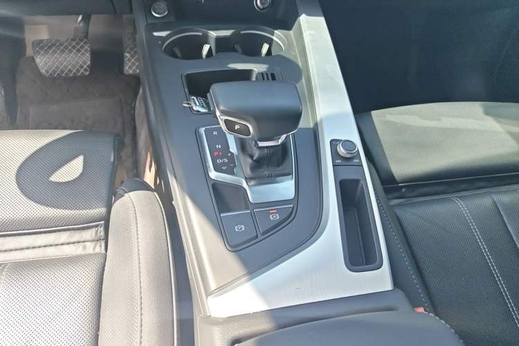 Used Audi A4L 2023 40 TFSI Fashion Dynamic Model