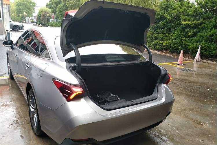Used Toyota Avalon 2021 2.5L Luxury Edition Trunk