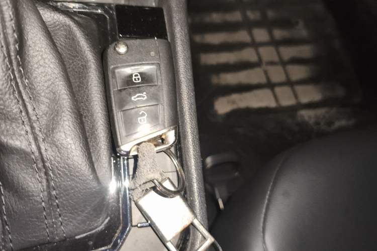 Used Volkswagen Lamando 2019 280TSI DSG Comfort Edition China VI standard Vehicle Key