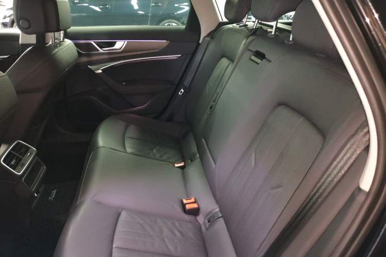 Used Audi A6 2020 allroad quattro Explorer 55 TFSI Prestige Off-Road Model