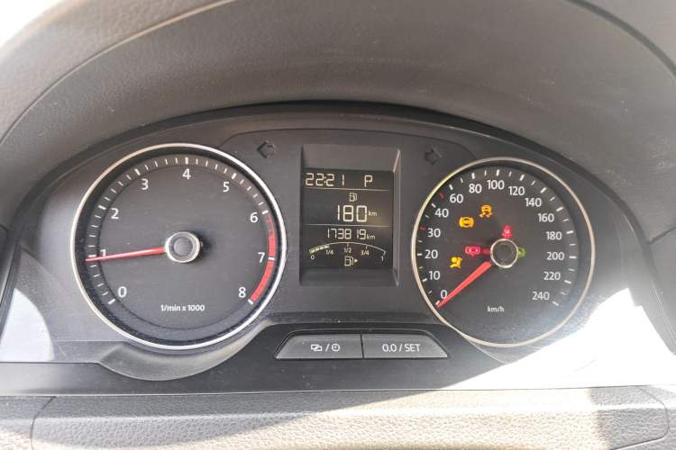 Used Volkswagen Santana 2013 1.6L Automatic Luxury Edition