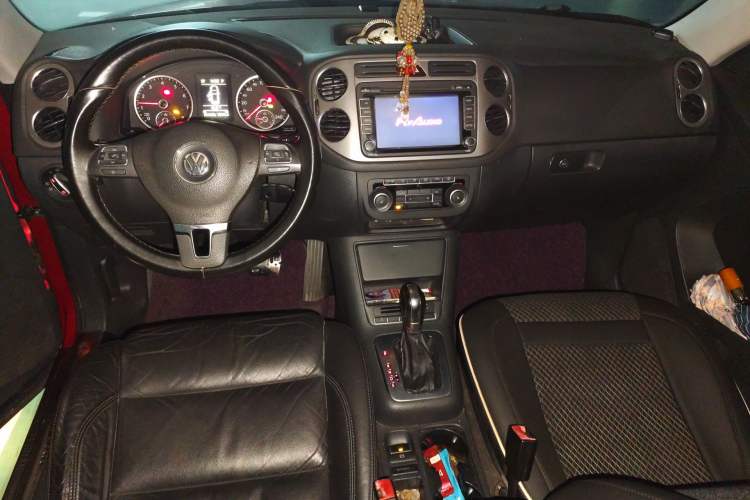 Used Volkswagen Tiguan 2012 1.8TSI Automatic Two-Wheel Drive Elite Edition Center Console