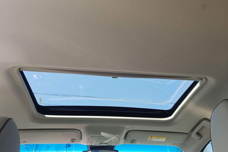 Used Buick GL8 2020 Land Business Class 652T Luxury Model
