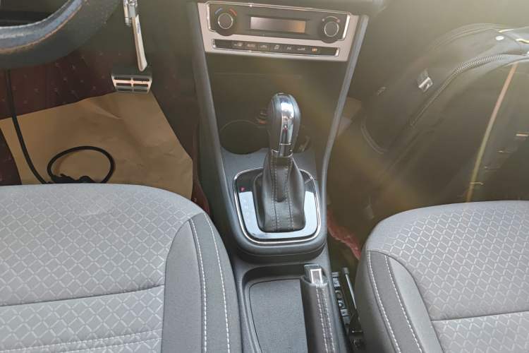 Used Volkswagen Polo 2014 1.6L Cross Polo Automatic