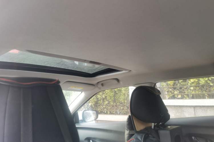 Used Nissan Lannia 2016 1.6L Manual Cool Edition
