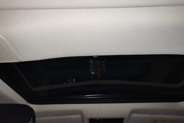 Used Jaguar XJ 2016 XJL 2.0T Two-Wheel-Drive Elegant Business Edition
