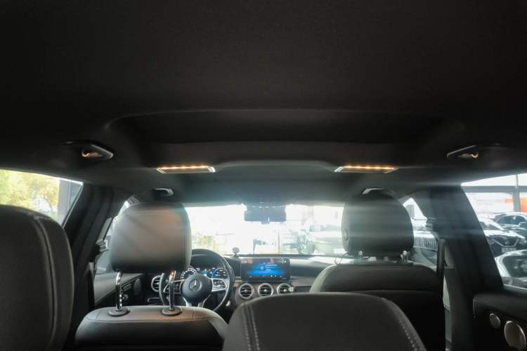 Used Mercedes-Benz GLC 2020 Facelift GLC 300 L 4MATIC Dynamic Edition Headliner