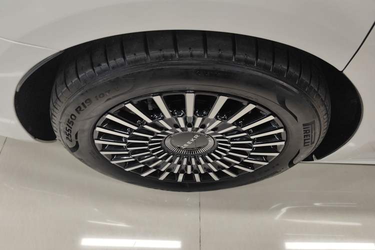 Used Zeekr 009 2022 WE Edition
