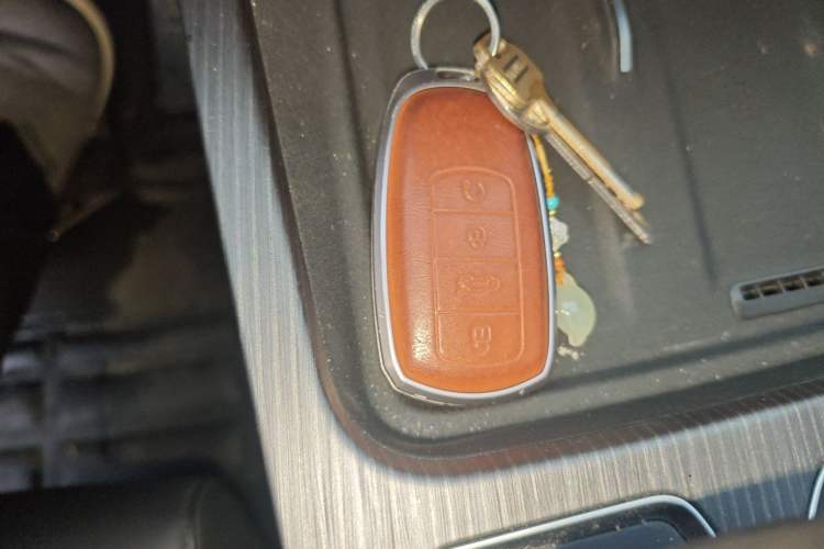 Used Chery Explore 06 2023 Revised Version Urban Edition 1.6T Two-Wheel Drive Luxury Trim Vehicle Key