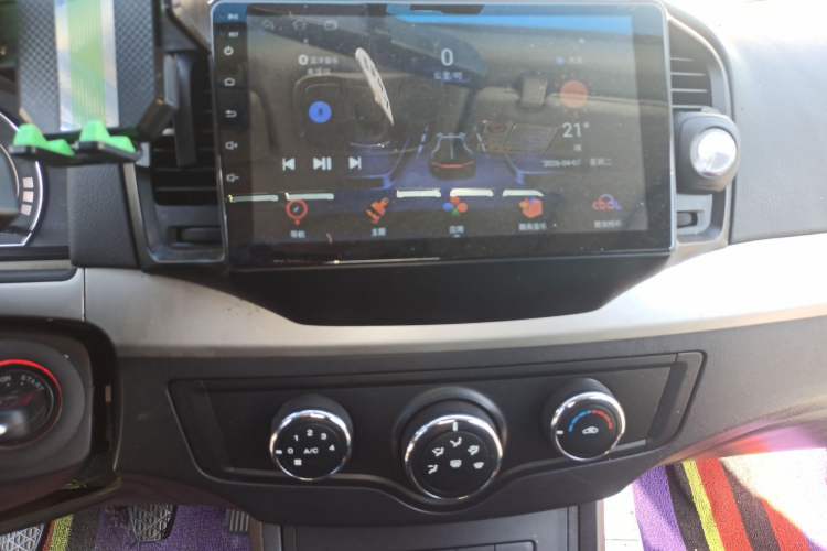 Used Roewe 350 2015 1.5L Manual Luxury Sunroof Edition