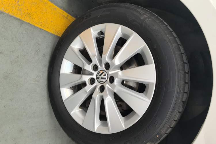 Used Volkswagen Lavida 2013 Revised Version 1.4 TSI DSG Comfort Edition
