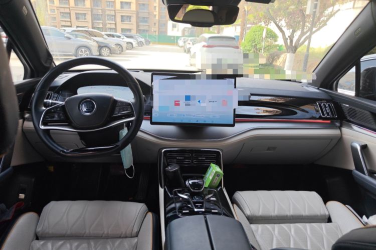 Used BYD Tang New Energy 2022 EV 635 km All-Wheel-Drive Flagship Model Center Console