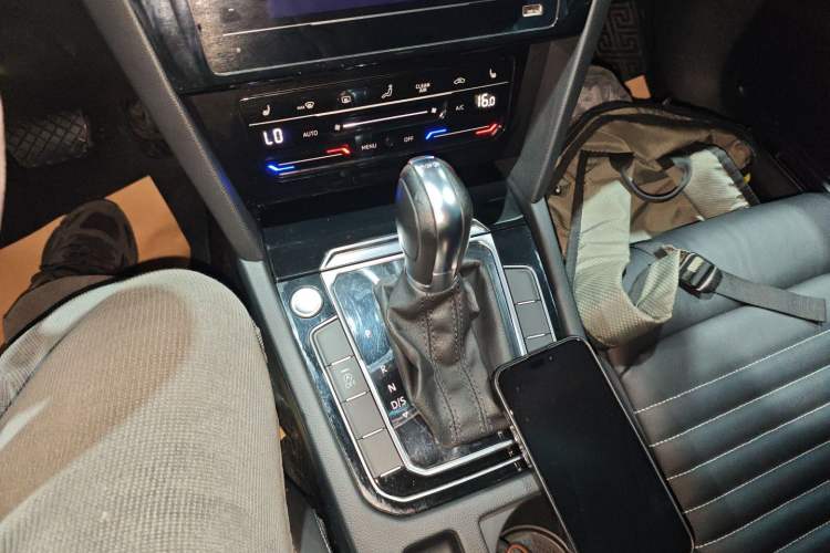 Used Volkswagen Magotan 2020 330TSI DSG Leading Model
