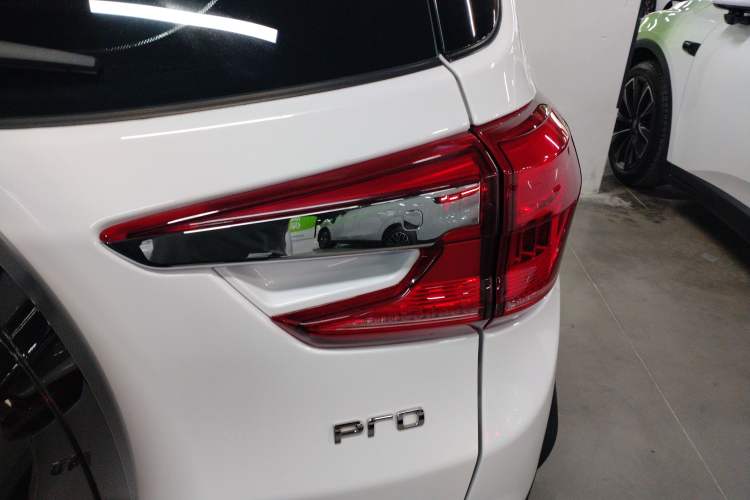 Used BYD Yuan Pro 2023 320KM Luxury Version