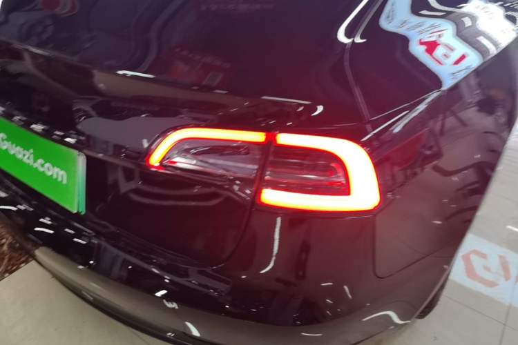 Used Tesla Model 3 2019 Standard Range Rear-Drive Upgraded Version
