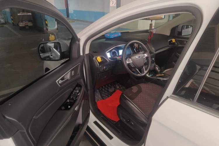 Used Ford Edge 2018 EcoBoost 245 Two-Wheel-Drive Titanium 7-Seater China V Standard
