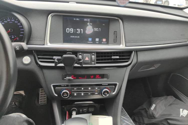 Used Kia K5 2016 2.0L Automatic LUX
