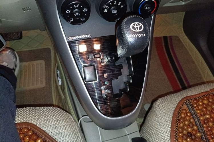 Used Toyota Verso 2014 Starlight 180E CVT Elite Edition