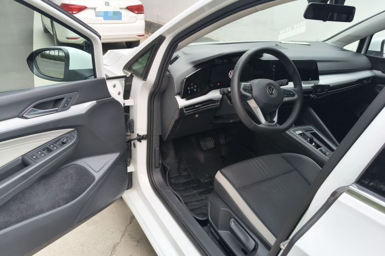 Used Volkswagen Golf 2023 Facelift 280TSI DSG Pro
