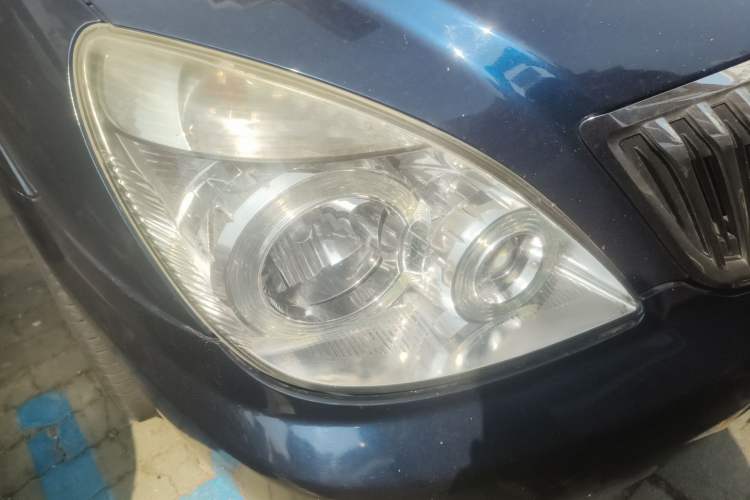 Used Buick GL8 2014 2.4L Executive Edition Right Front Headlight