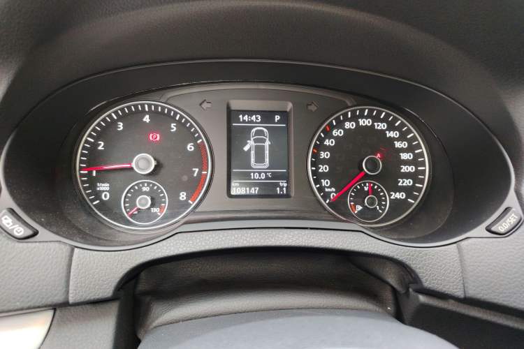 Used Volkswagen Sharan 2018 380TSI Comfort Edition 7-Seater Instrument Cluster