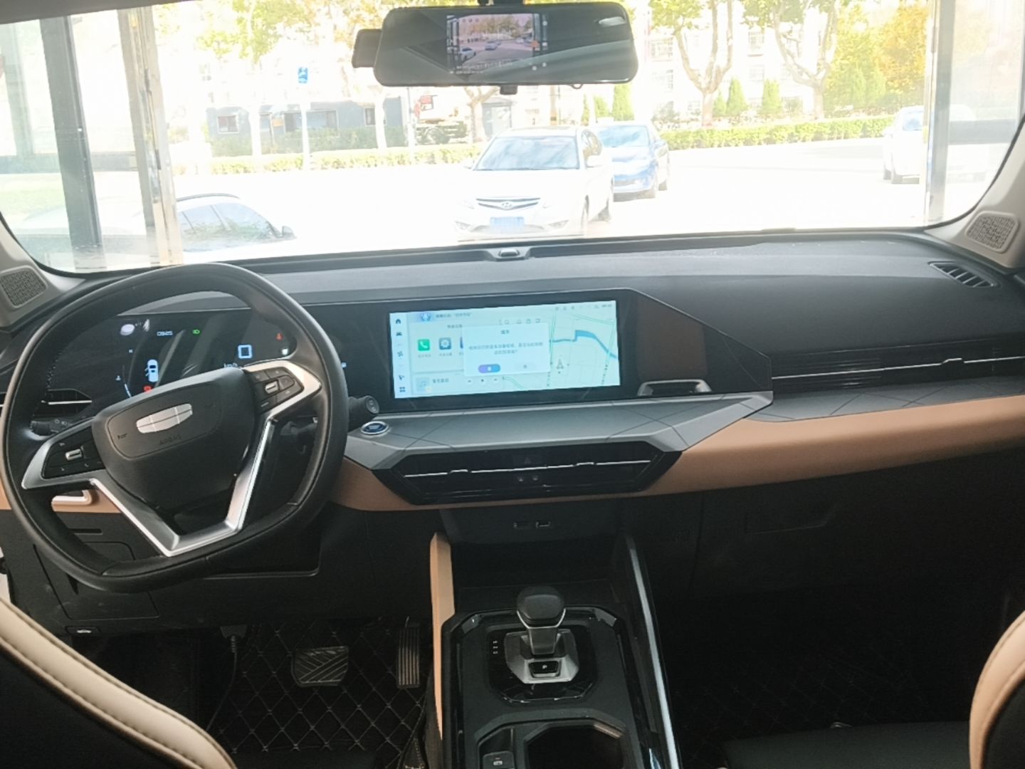Geely Auto Haoyue PRO 2024 1.5T DCT Crosswise Edition — снимка 12
