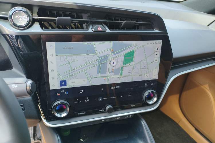 Used Lexus RZ 2023 450e All-Wheel Drive Luxury Edition Audio And AC Panel