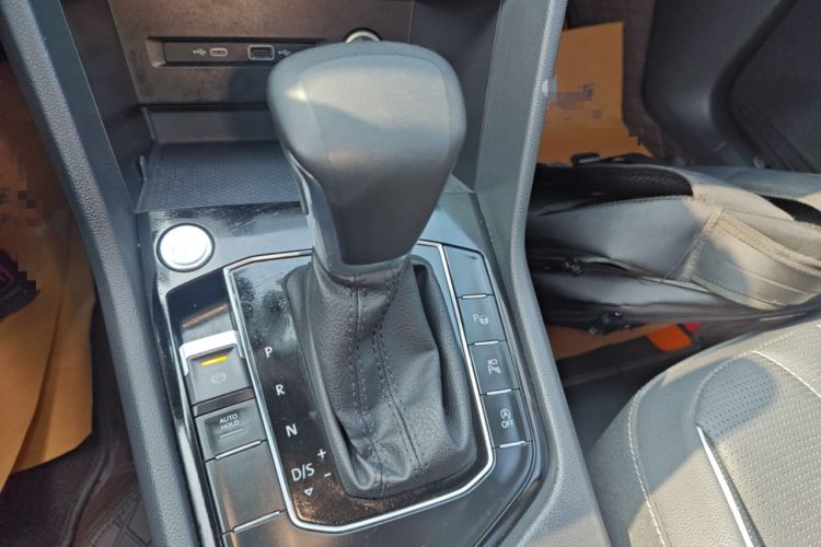 Used Volkswagen Tiguan L 2022 330TSI Automatic Two-Wheel Drive R-Line Enhanced Edition