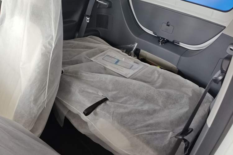 Used Geely Galaxy Panda 2025 210km Panda Kart Left Rear Seat