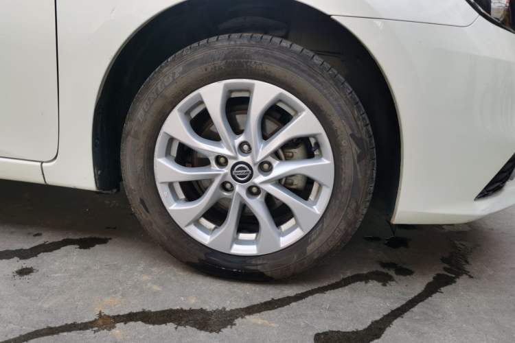 Used Nissan Sylphy 2018 1.6XV CVT Deluxe Edition Right Front Wheel Hub