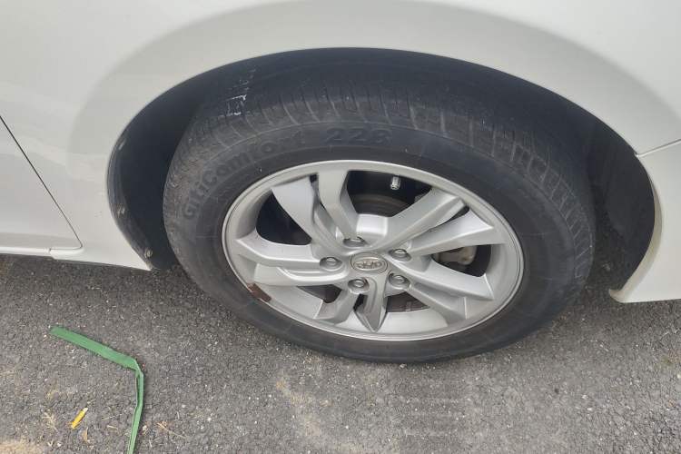 Used BYD Surui 2014 1.5TI Manual Luxury Model
