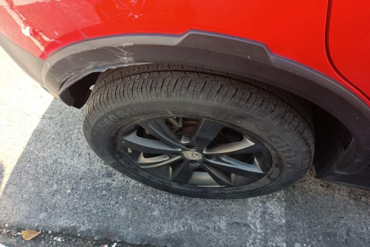 Used BYD Yuan New Energy 2019 EV360 Smart Connect Leading Model Exterior 8