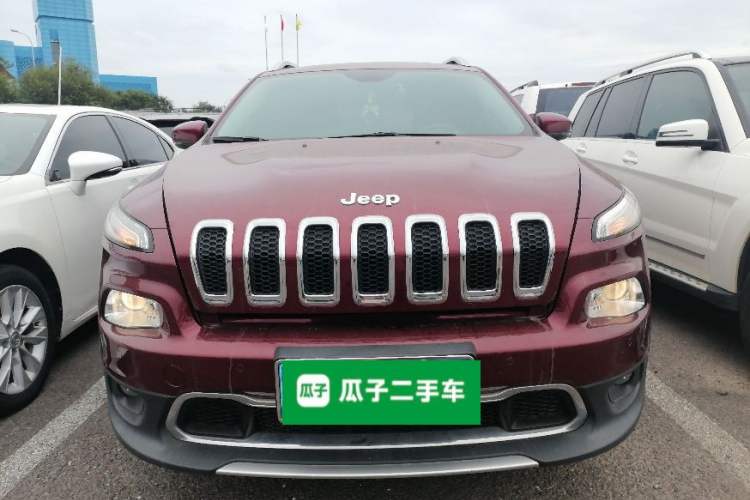 Used Jeep Cherokee 2016 2.4L Professional Smart Version
