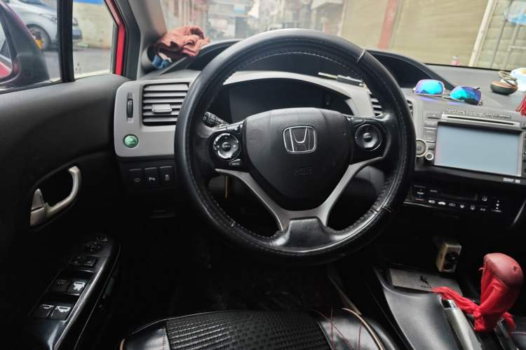 Used Honda Civic 2013 10th Anniversary 1.8L Automatic Luxury Edition
