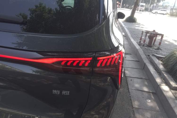 Used FORTHING Yacht 2022 1.5T DCT Chasing-the-Waves Edition