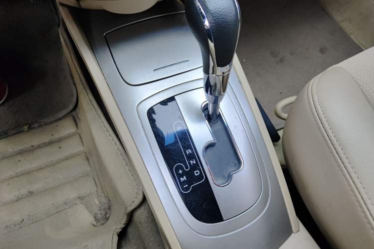 Used Buick Excelle 2013 1.5L Automatic Classic Model Gear Lever