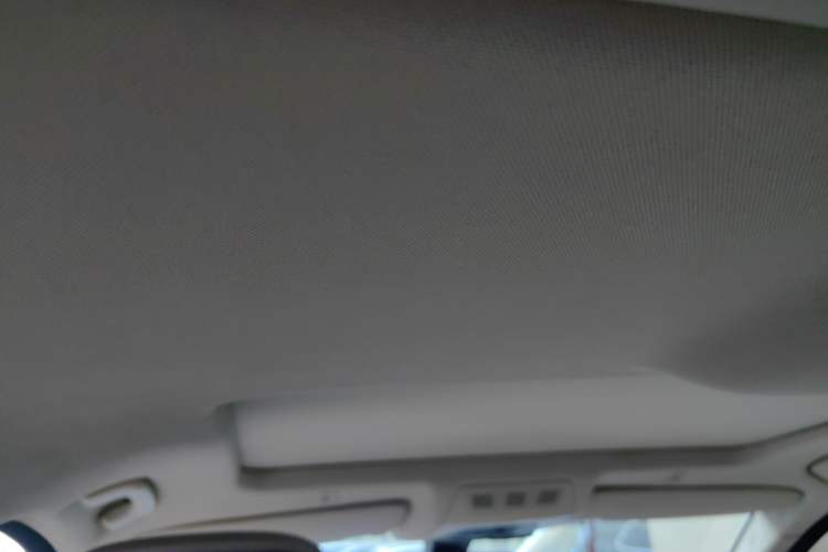 Used BMW 5 Series 2013 525Li Luxury Model Headliner