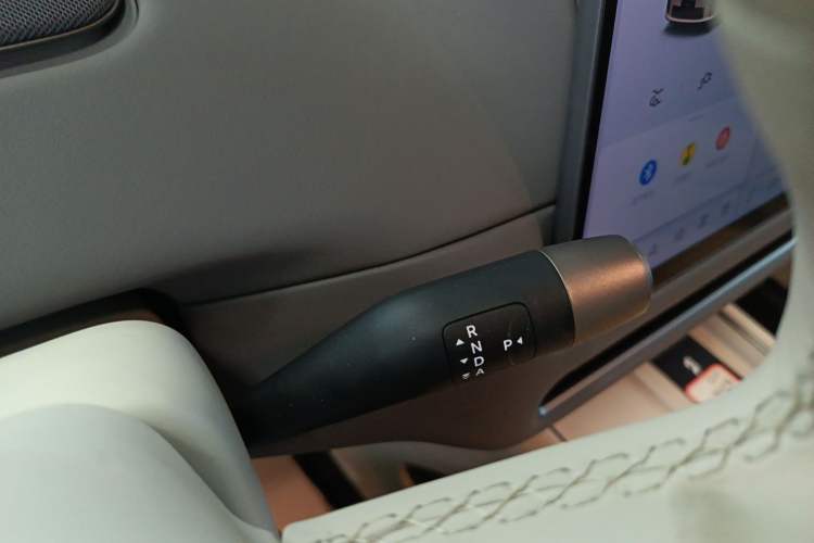 Used Li Auto i6 2025 Model Two-Wheel-Drive Standard Type
