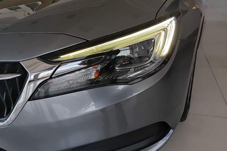 Used Buick GL6 2019 18T 6-Seater Connected Luxury Version China VI Standard
