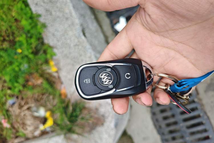 Used Buick Velite 6 2024 450km Range Commuter Version Vehicle Key