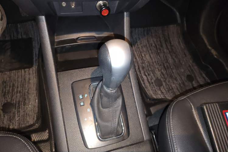 Used BAIC Senova X65 2015 2.0T Automatic Elite Model