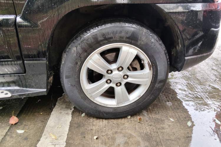 Used Kia Sportage 2012 2.0L Manual Two-Wheel Drive GL Trim