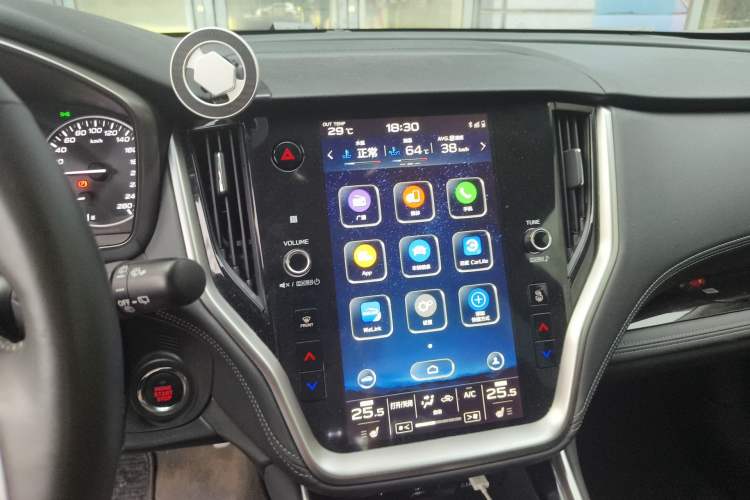 Used Subaru Outback 2021 2.5i Sport Edition EyeSight Audio And AC Panel