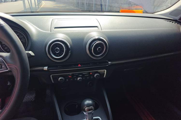 Used Audi A3 2018 30th Anniversary Edition Sportback 35 TFSI Style Model
