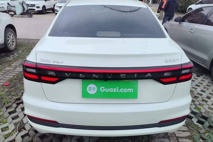 Used Venucia D60 2023 PLUS 1.6L XL CVT Yue Ling Edition
