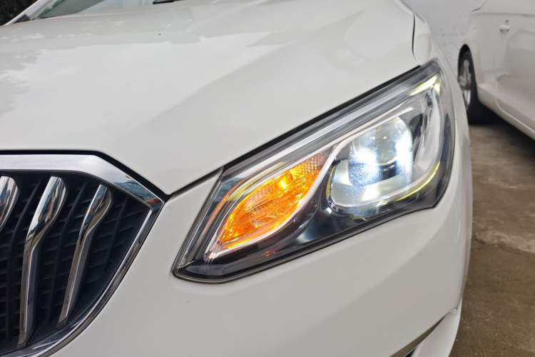 Used Buick GT 2016 15N Automatic Elite Edition Left Front Headlight