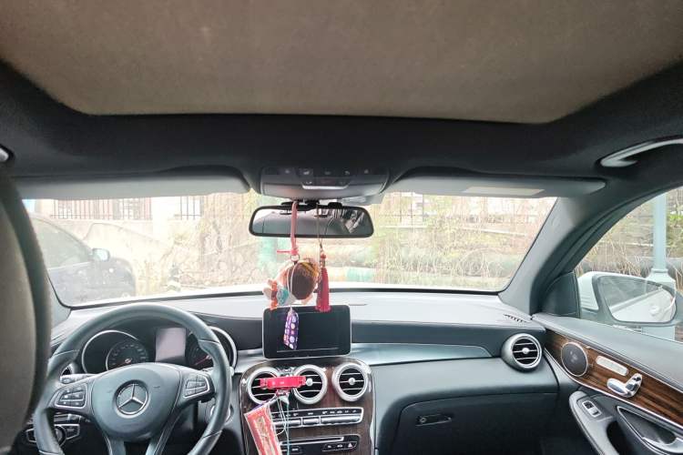 Used Mercedes-Benz GLC 2017 GLC 260 4MATIC Dynamic Edition Headliner